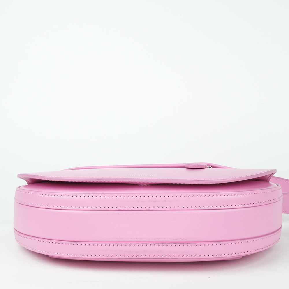 BURBERRY Burberry Small Olympia 櫻草粉 小牛皮肩背半月包 | Small Leather Olympia Bag - 11
