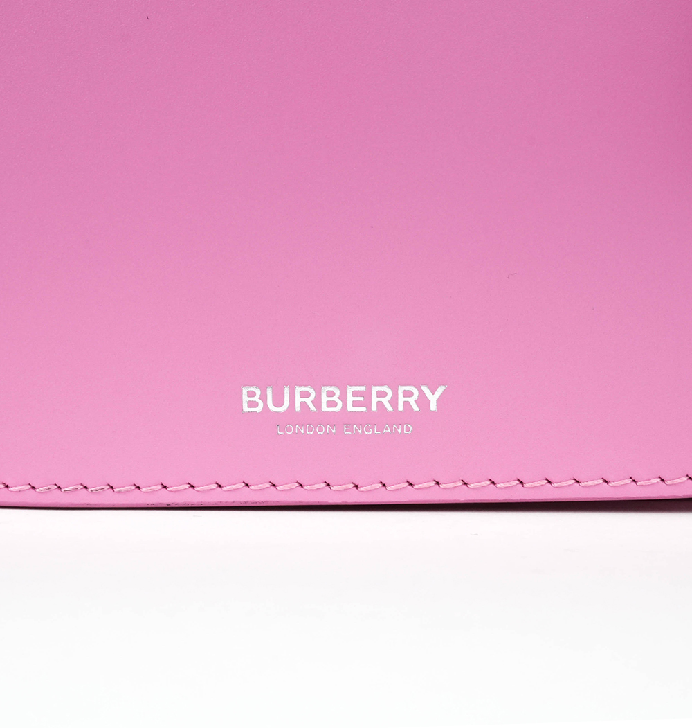 BURBERRY Burberry Small Olympia 櫻草粉 小牛皮肩背半月包 | Small Leather Olympia Bag - 22