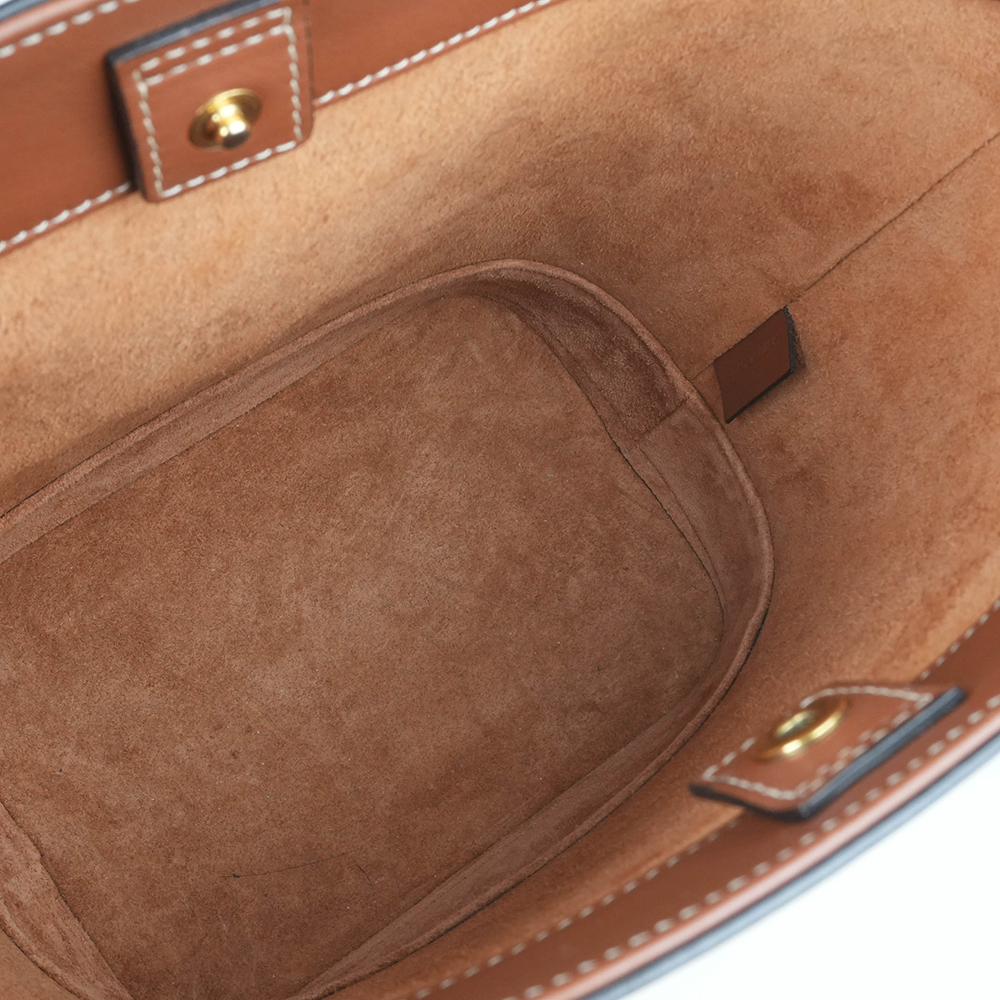 CELINE CELINE 凱旋門立體浮雕皮革水桶包|Small Bucket in Smooth Calfskin with Cuir Triomphe - 23